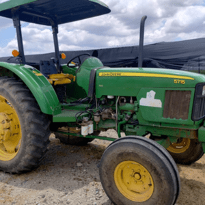 TRACTOR JOHN DEERE 5715