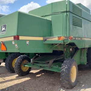 TRILLADORA JOHN DEERE 9600