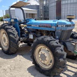 TRACTOR NEW HOLLAND 8010
